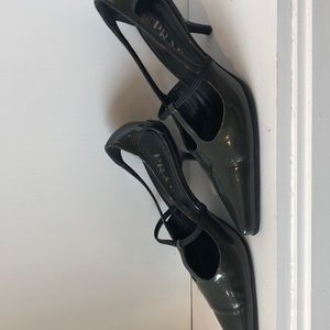 Prada Grey Heels patent leather Size 37.5 or 7.5